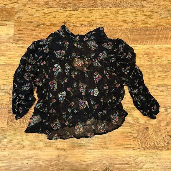 Free People Tie Neck Line Sheer Floral Embroidered Quarter Sleeve Button Top A5 - Picture 2 of 4